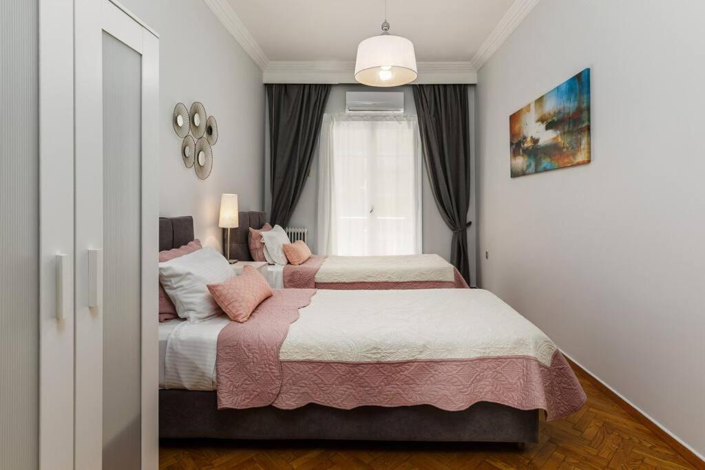 Best Location 3 Bedroom Apartment With View Szaloniki Kültér fotó