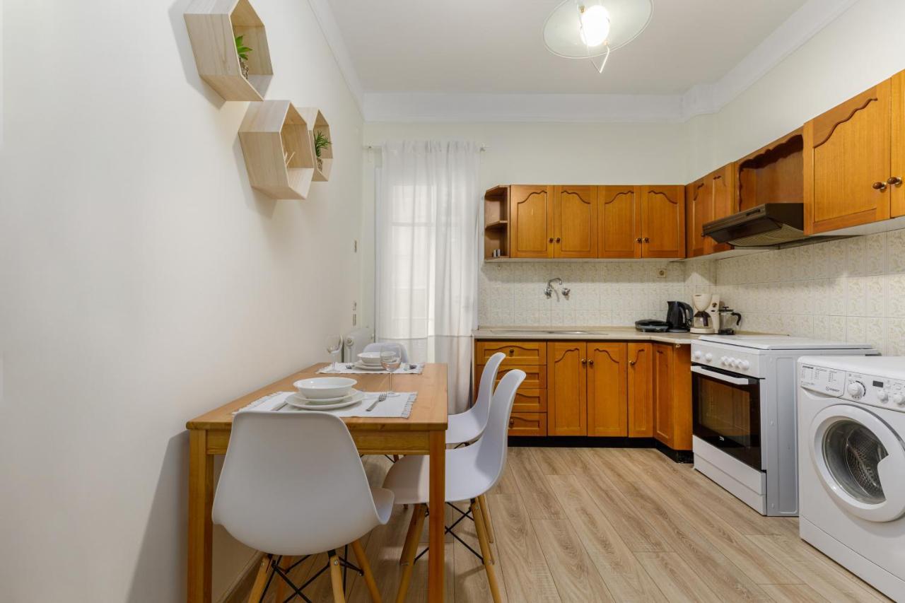 Best Location 3 Bedroom Apartment With View Szaloniki Kültér fotó